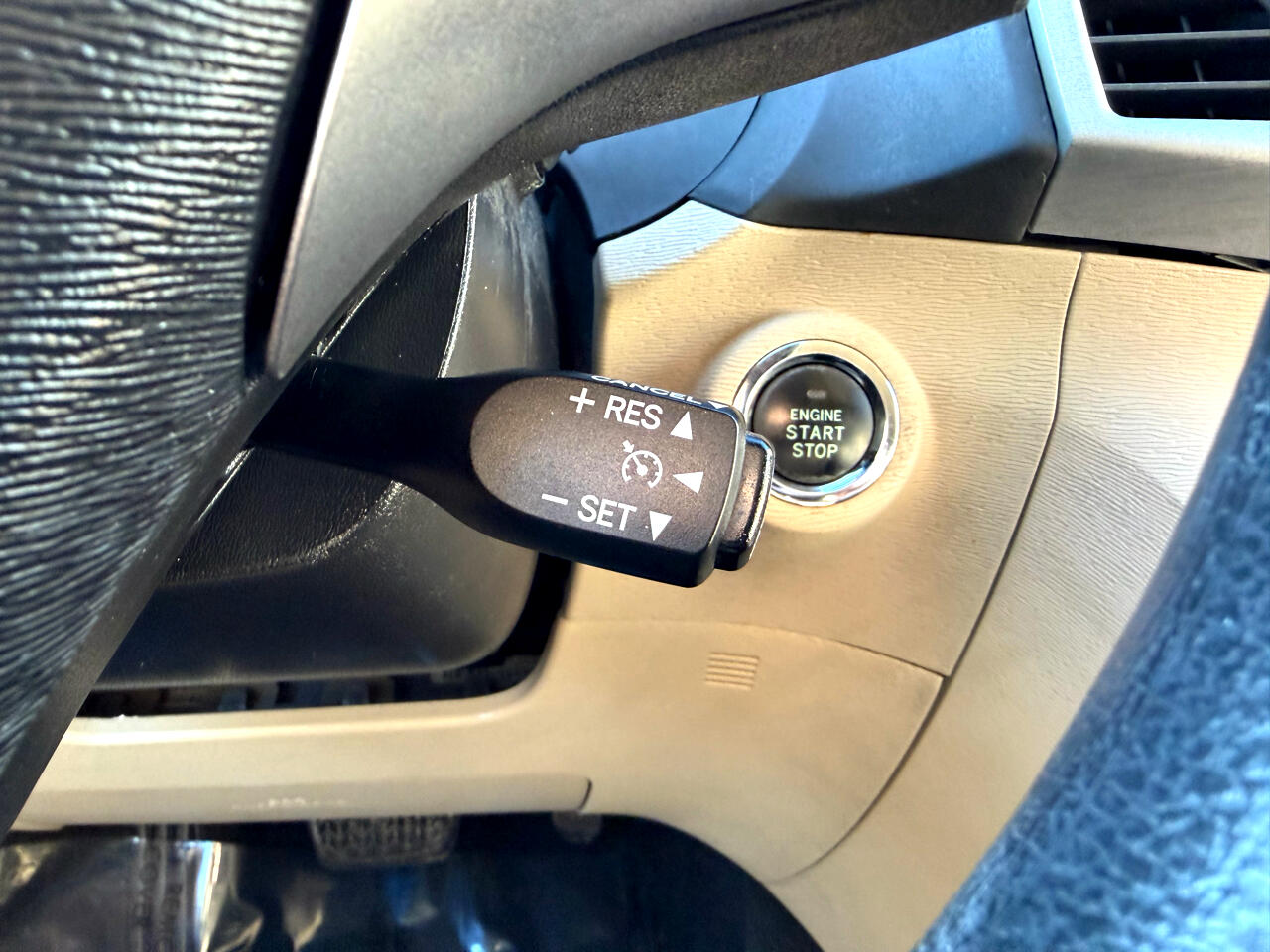 Toyota Venza 4dr Wgn V6 FWD (Natl) 2011