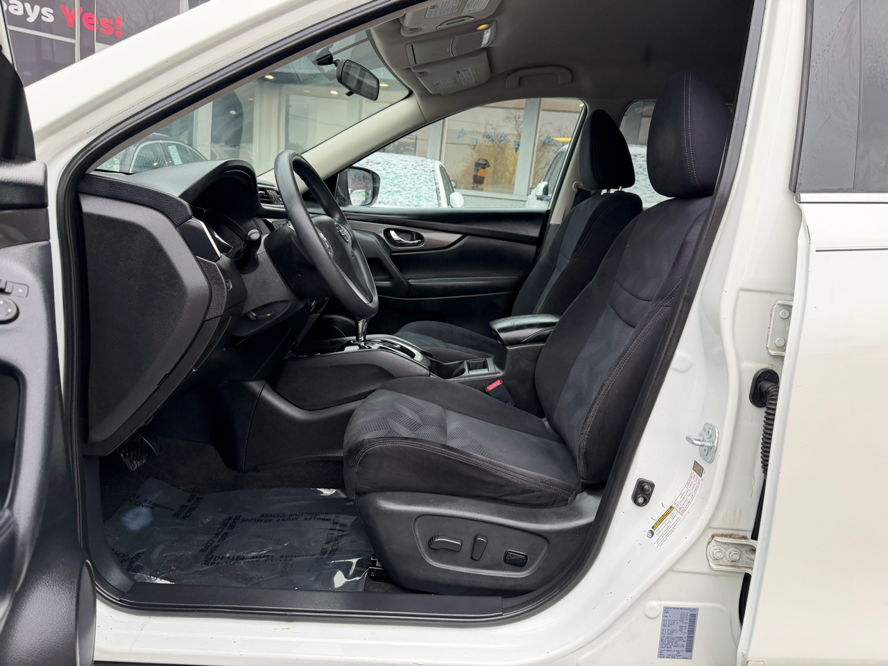 Nissan Rogue AWD 4dr SV 2015