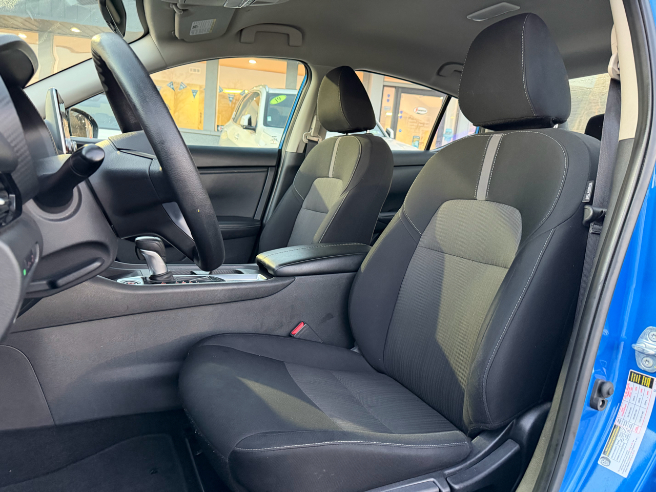 Nissan Sentra SV CVT 2023