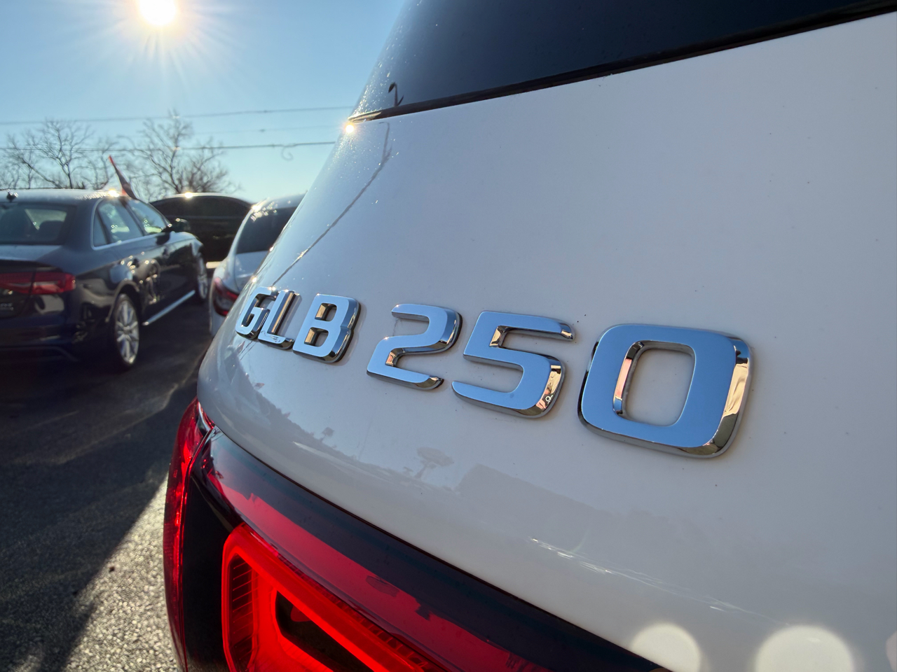 Mercedes-Benz GLB GLB 250 4MATIC SUV 2023