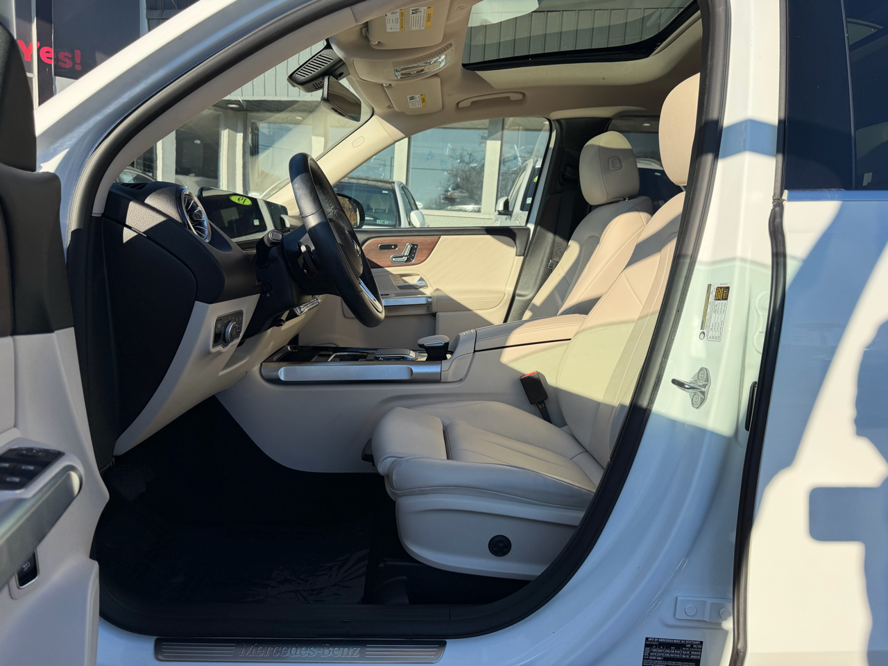 Mercedes-Benz GLB GLB 250 4MATIC SUV 2023