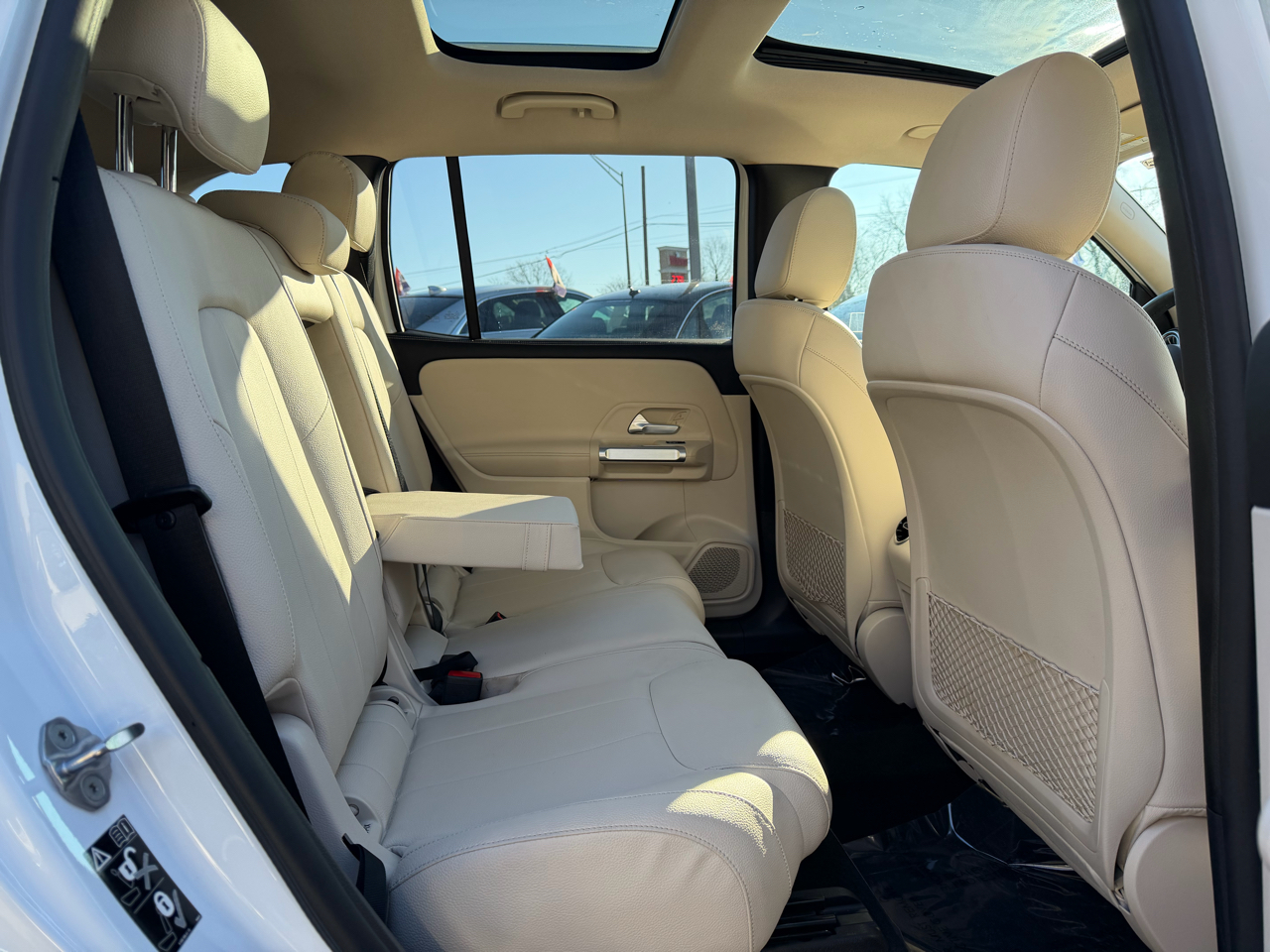 Mercedes-Benz GLB GLB 250 4MATIC SUV 2023