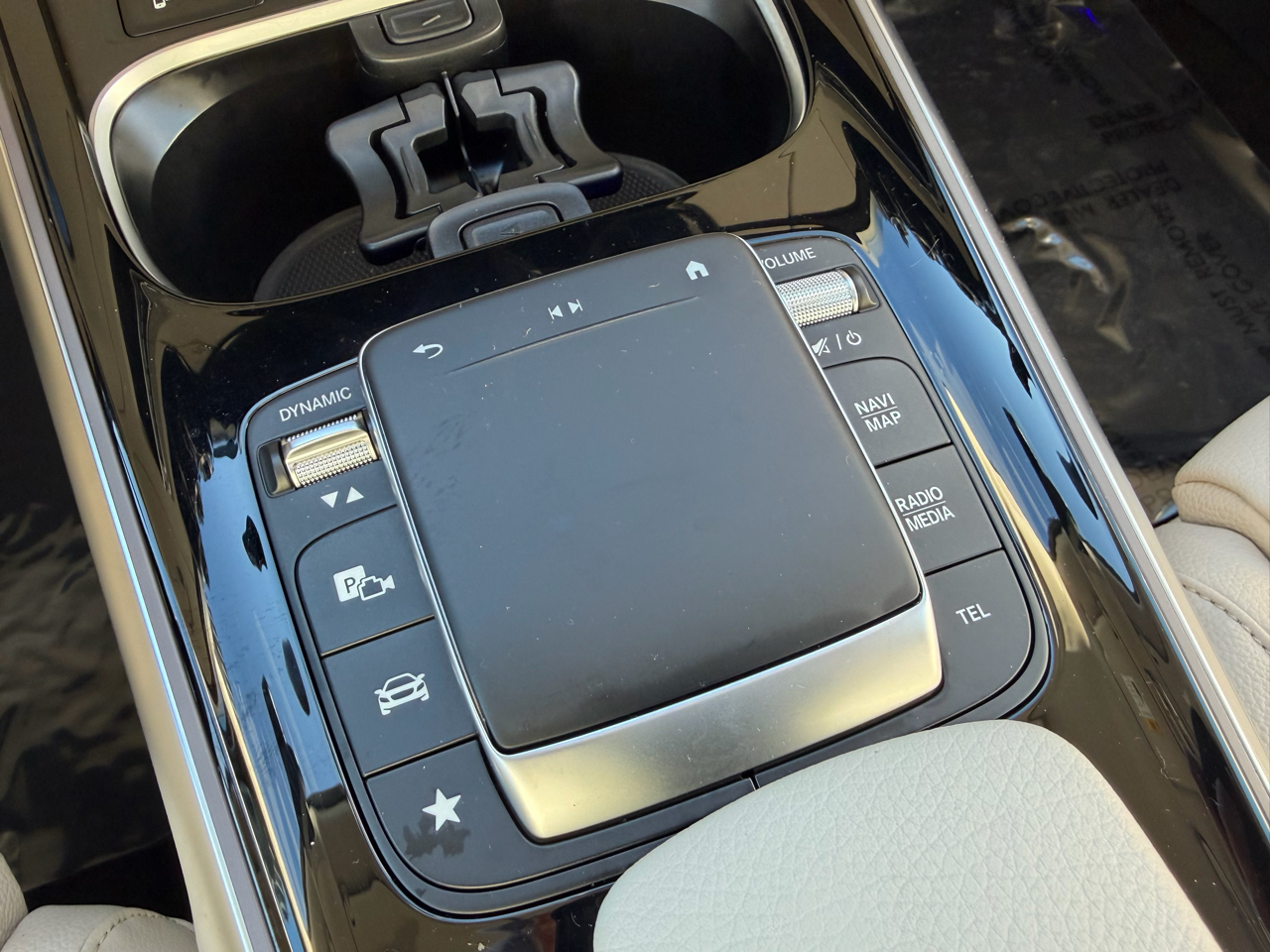 Mercedes-Benz GLB GLB 250 4MATIC SUV 2023