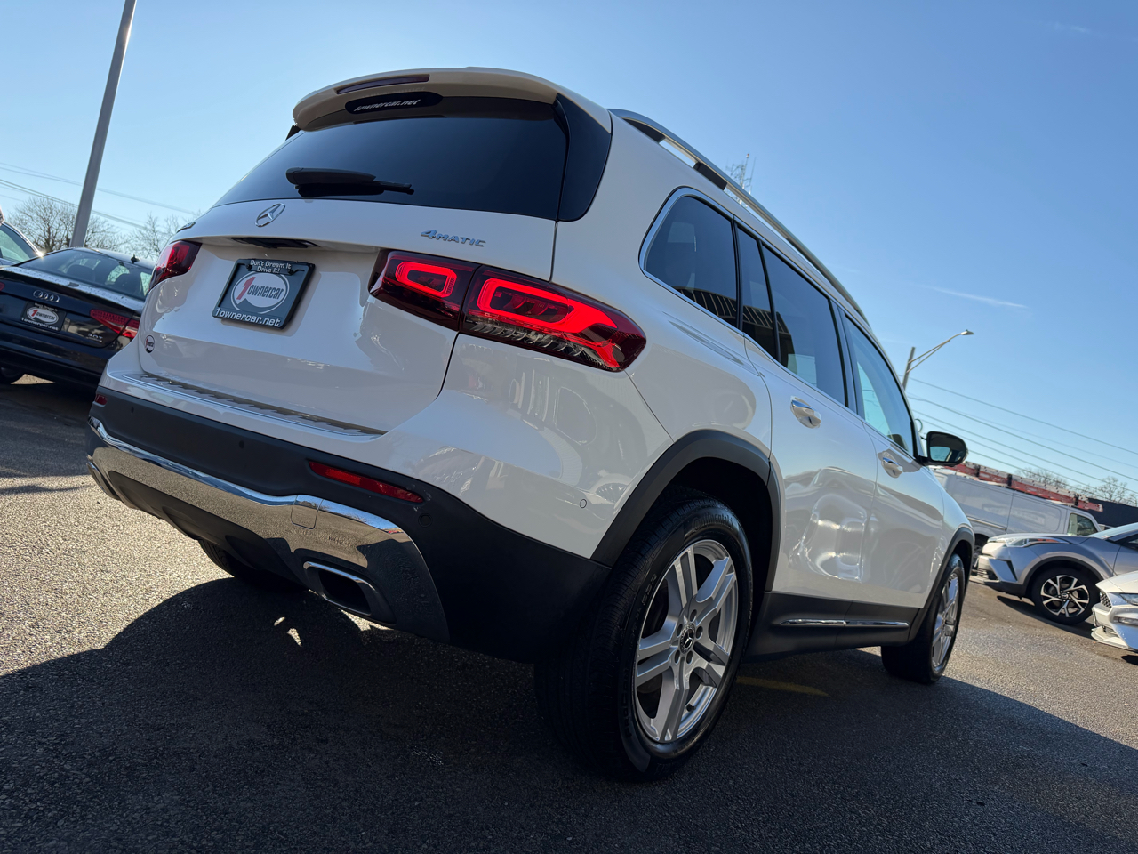 Mercedes-Benz GLB GLB 250 4MATIC SUV 2023