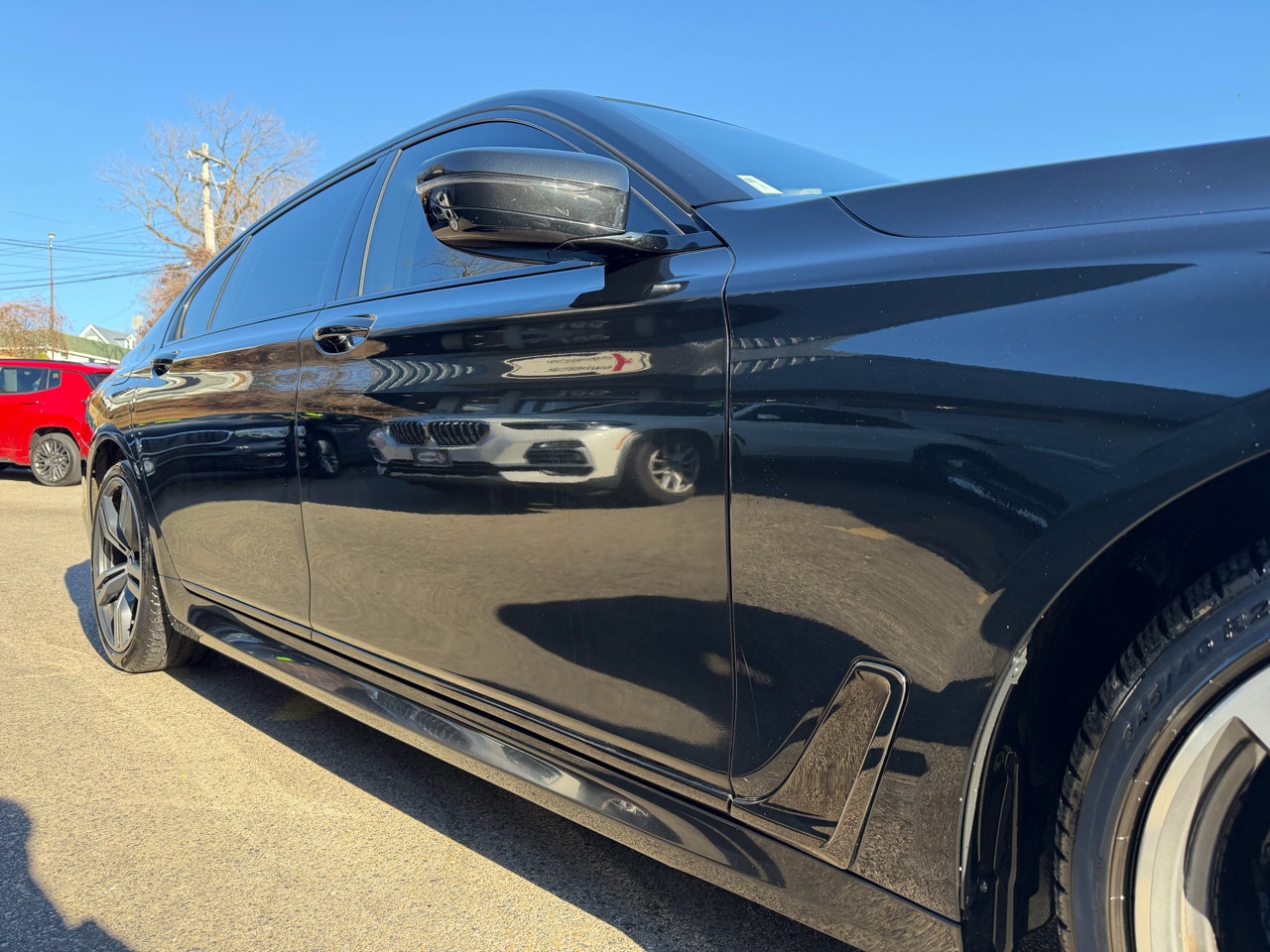 BMW 7 Series 4dr Sdn 750i xDrive AWD 2018