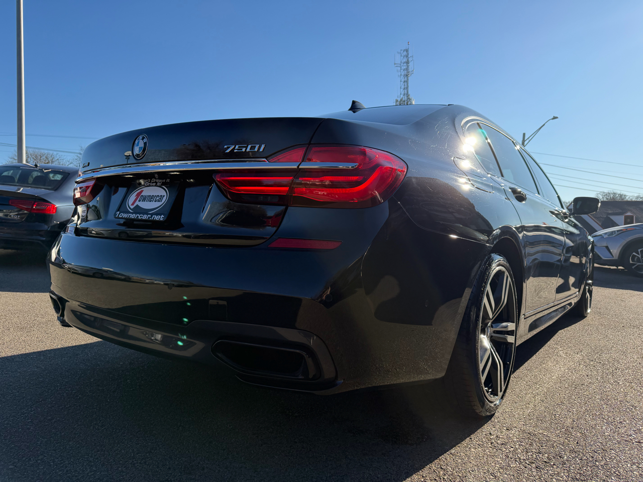 BMW 7 Series 4dr Sdn 750i xDrive AWD 2018