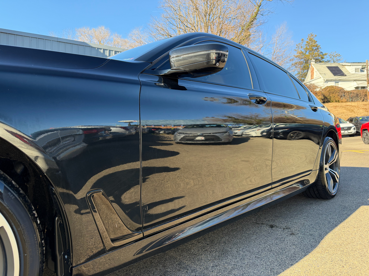 BMW 7 Series 4dr Sdn 750i xDrive AWD 2018