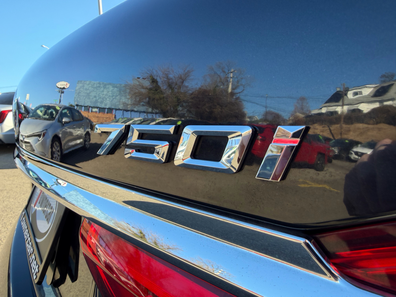 BMW 7 Series 4dr Sdn 750i xDrive AWD 2018