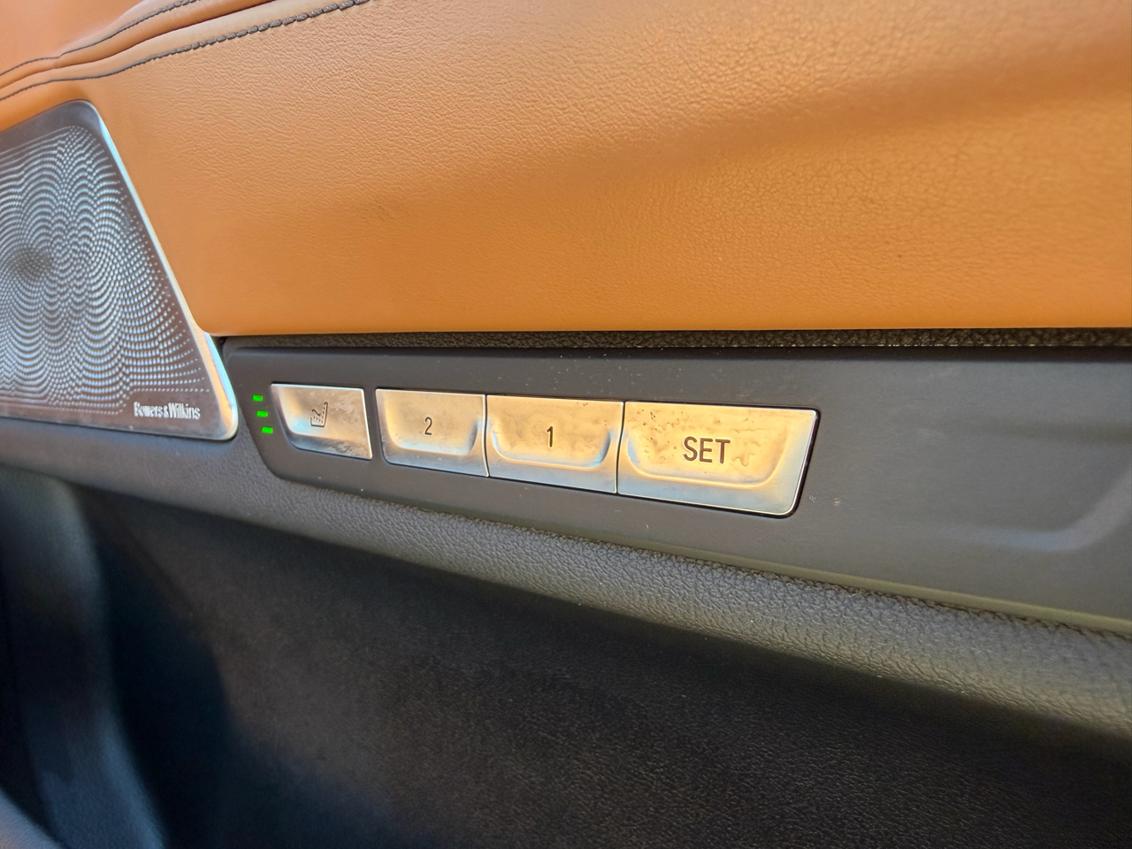 BMW 7 Series 4dr Sdn 750i xDrive AWD 2018