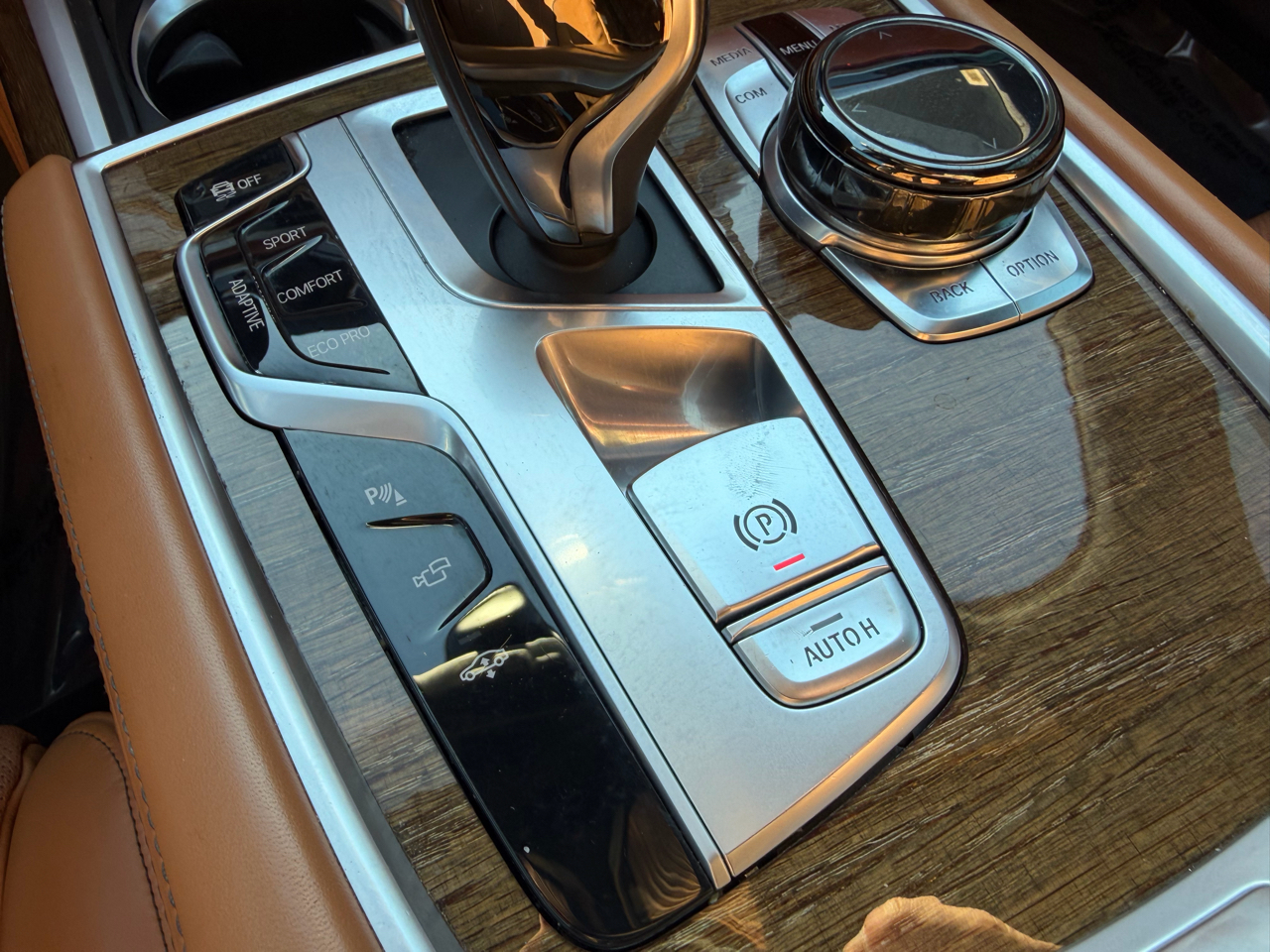 BMW 7 Series 4dr Sdn 750i xDrive AWD 2018