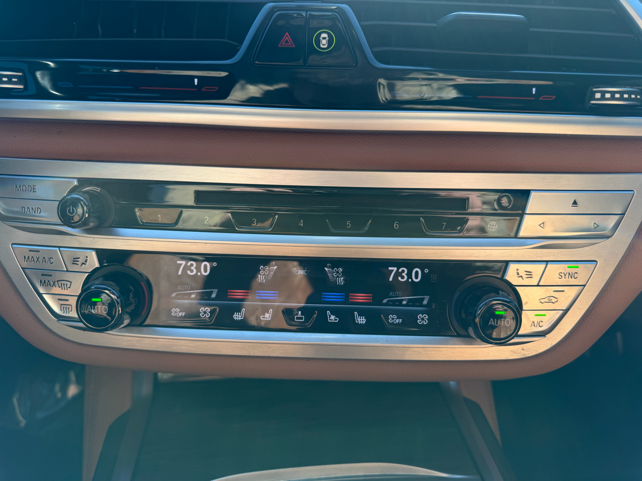 BMW 7 Series 4dr Sdn 750i xDrive AWD 2018