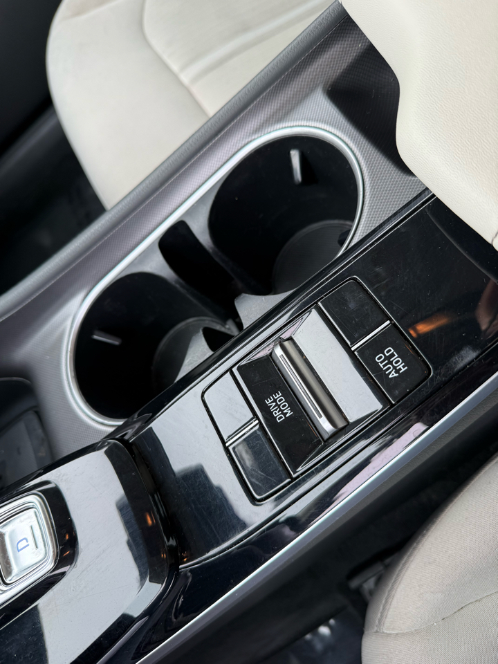 Hyundai Sonata Hybrid SEL 2.0L 2023