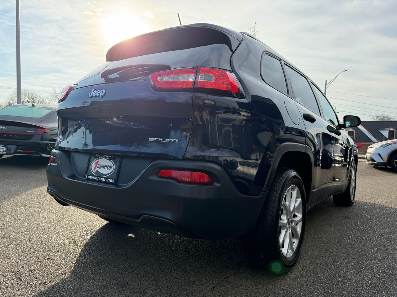 Jeep Cherokee FWD 4dr Sport 2016