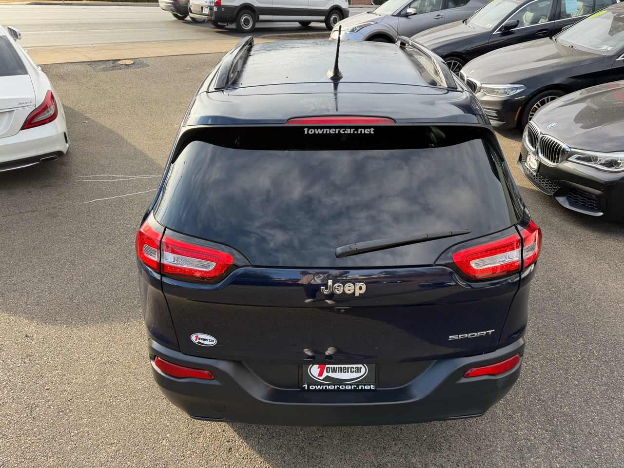 Jeep Cherokee FWD 4dr Sport 2016