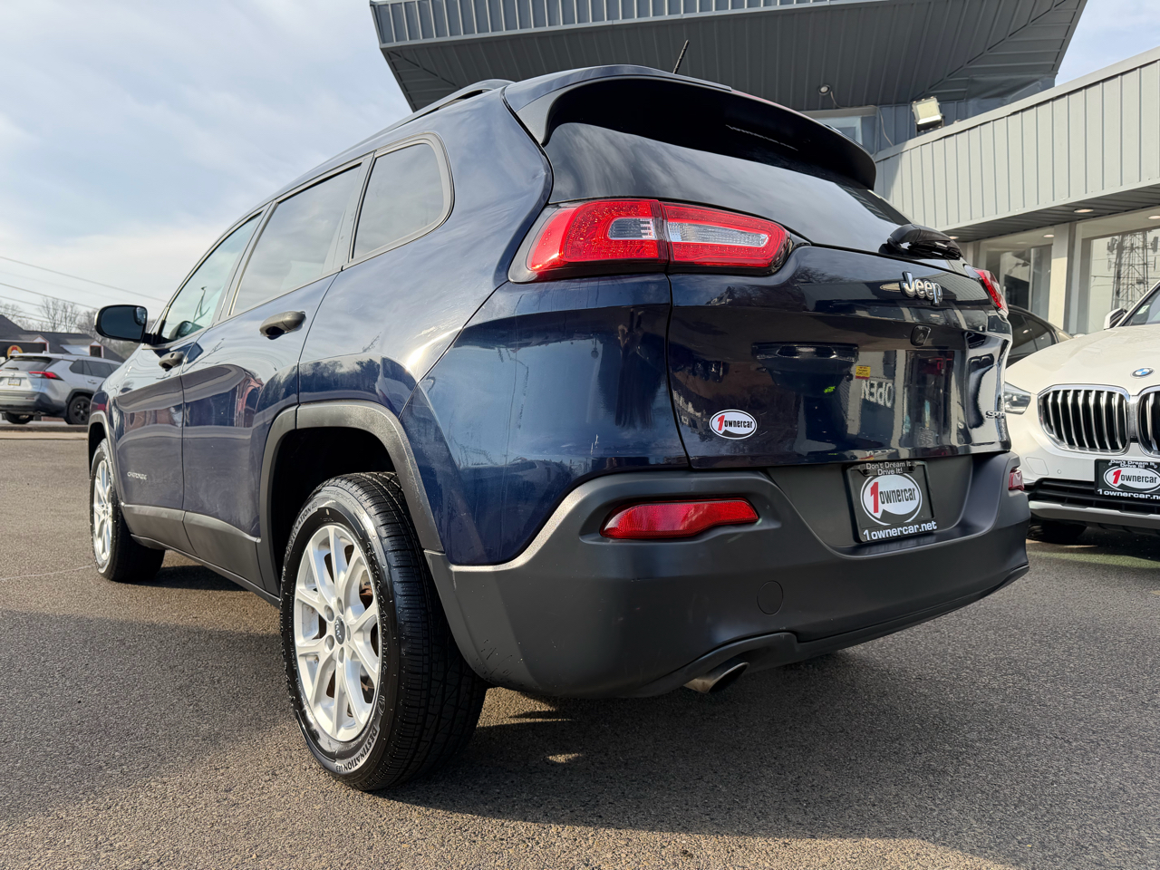 Jeep Cherokee FWD 4dr Sport 2016