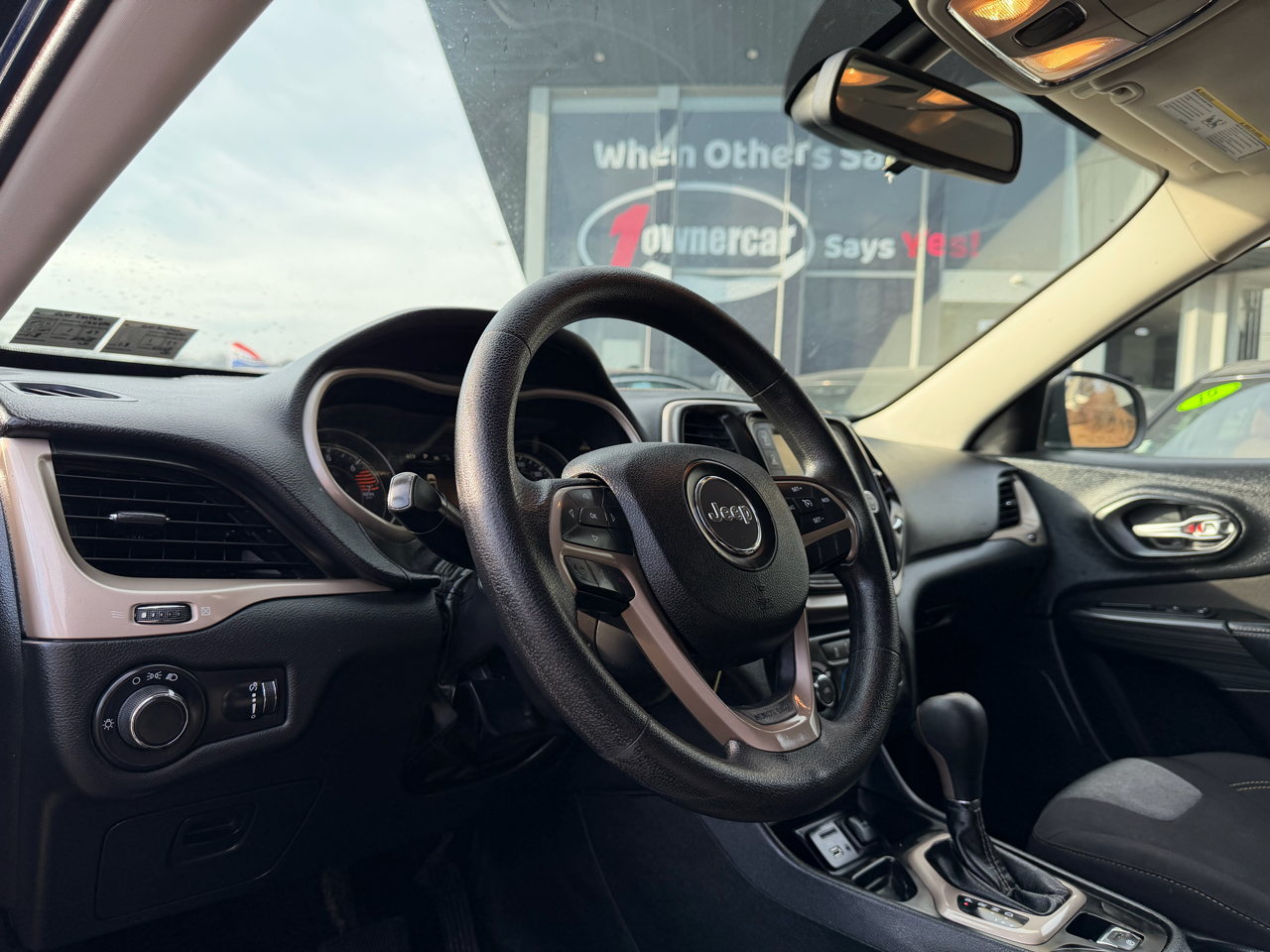 Jeep Cherokee FWD 4dr Sport 2016