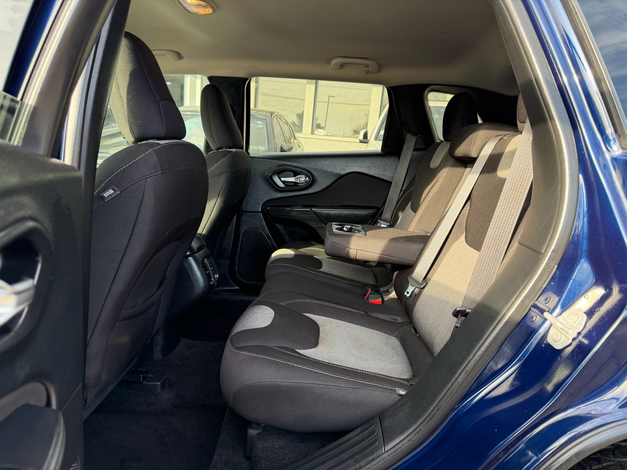 Jeep Cherokee FWD 4dr Sport 2016