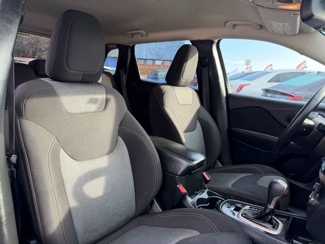 Jeep Cherokee FWD 4dr Sport 2016