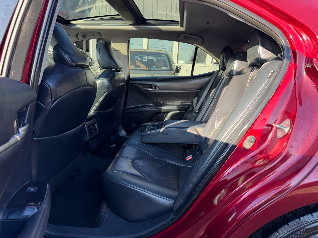 Toyota Camry XLE Auto (Natl) 2018