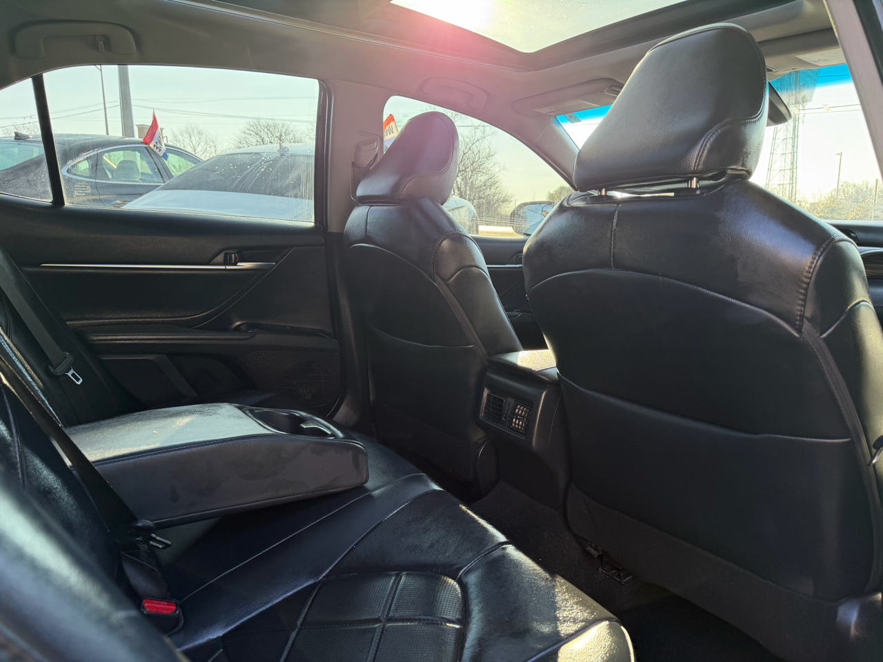 Toyota Camry XLE Auto (Natl) 2018