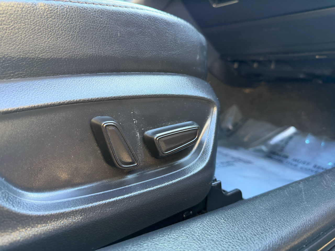 Toyota Camry XLE Auto (Natl) 2018