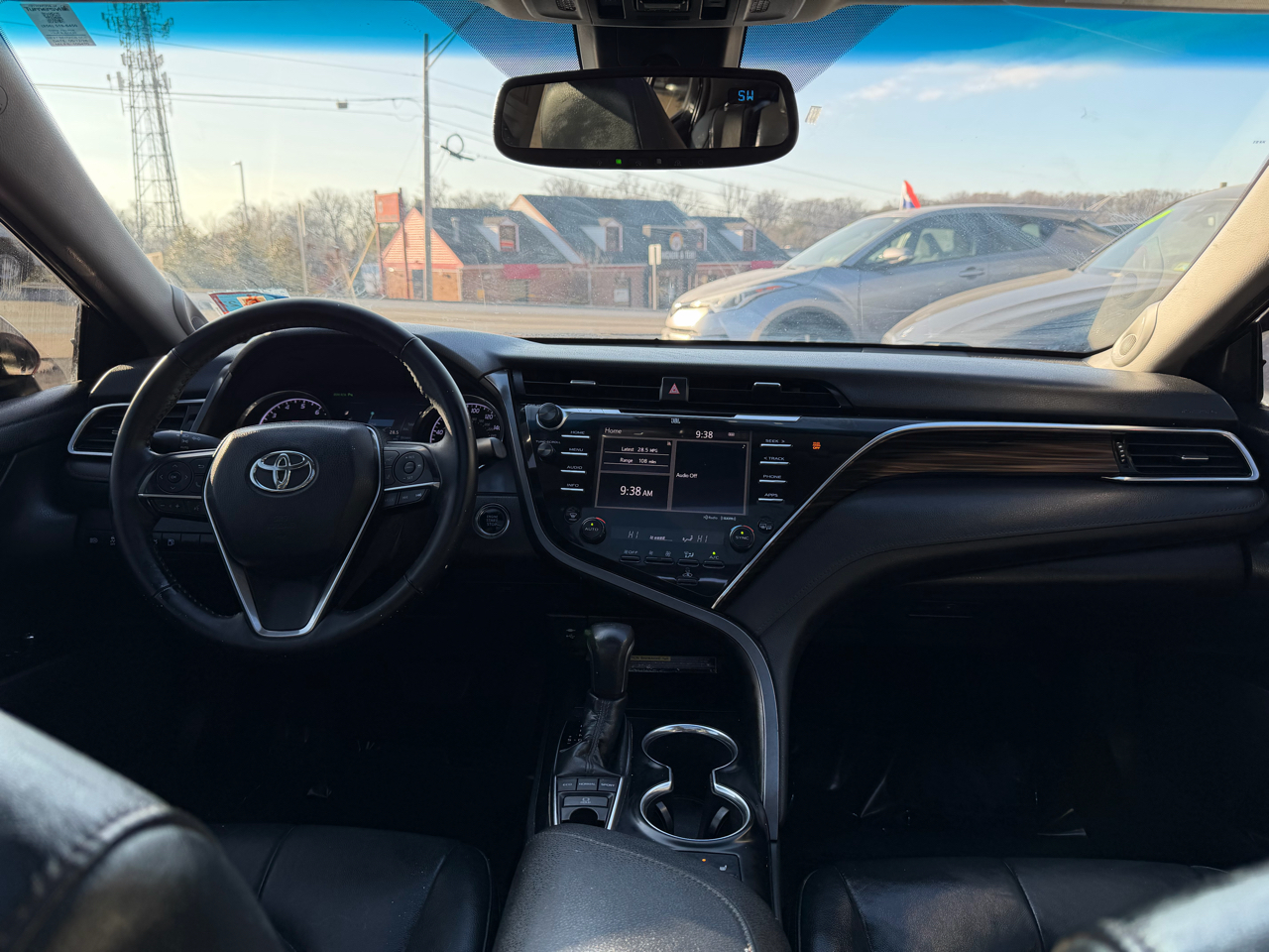Toyota Camry XLE Auto (Natl) 2018
