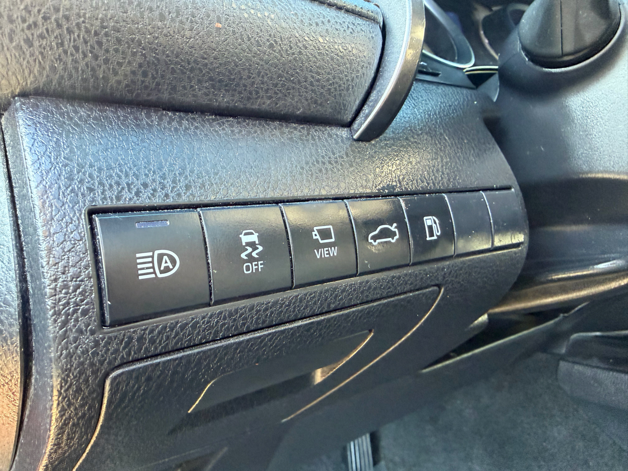 Toyota Camry XLE Auto (Natl) 2018