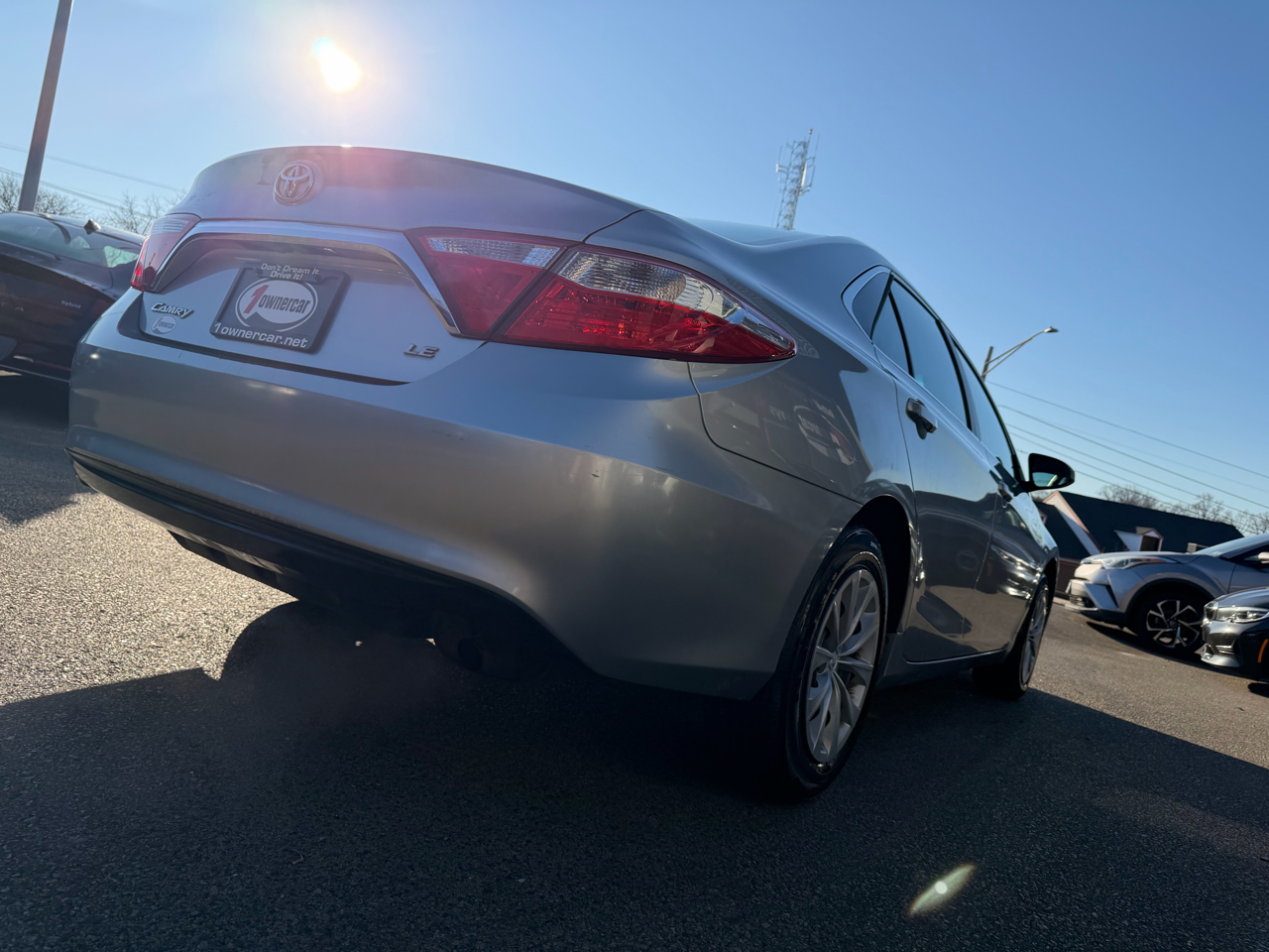 Toyota Camry 4dr Sdn I4 Auto LE (Natl) 2015