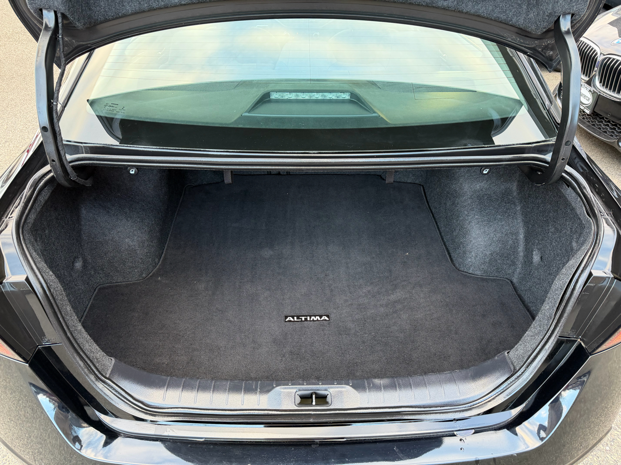 Nissan Altima 2.5 SV Sedan 2022