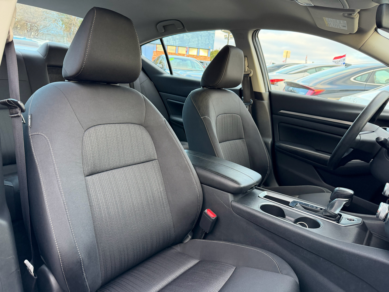 Nissan Altima 2.5 SV Sedan 2022