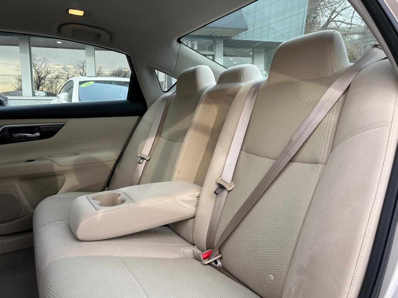 Nissan Altima 4dr Sdn I4 2.5 SV 2014