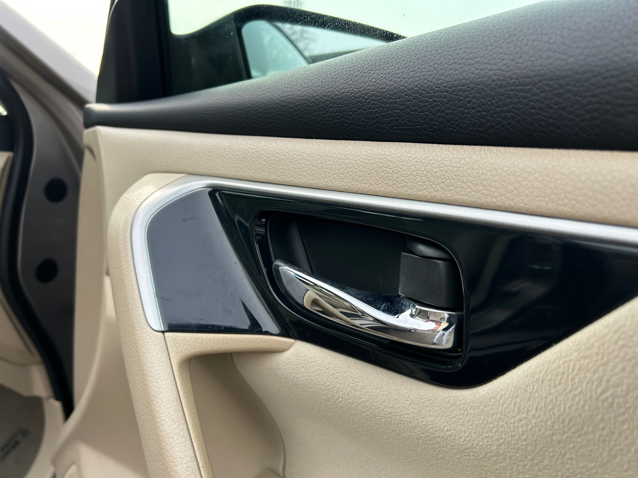 Nissan Altima 4dr Sdn I4 2.5 SV 2014