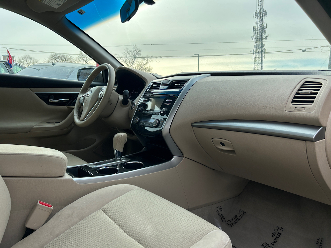 Nissan Altima 4dr Sdn I4 2.5 SV 2014