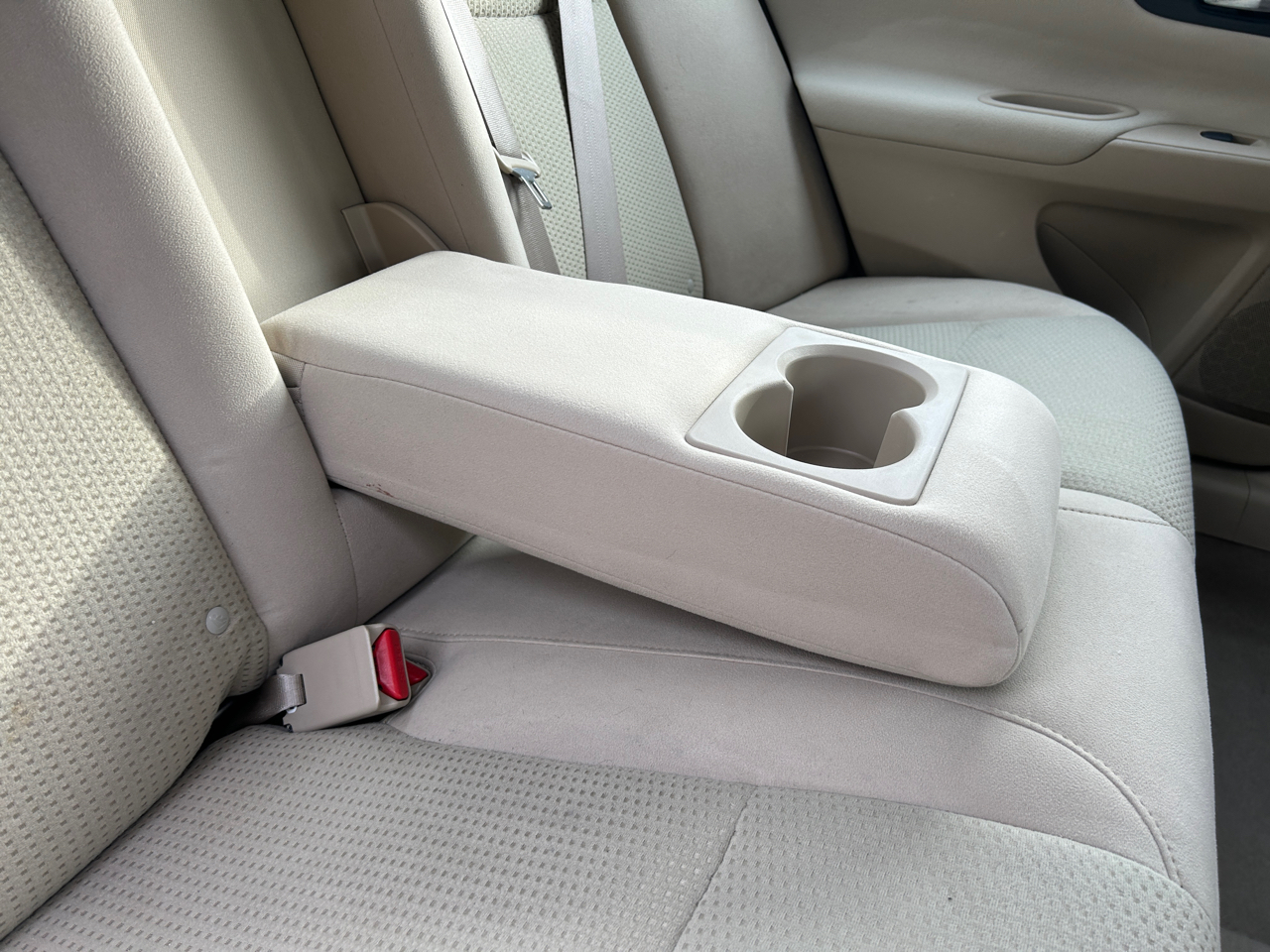 Nissan Altima 4dr Sdn I4 2.5 SV 2014