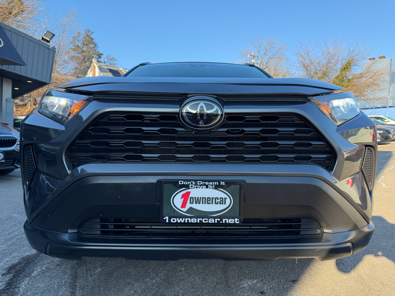 Toyota RAV4 LE AWD (Natl) 2020