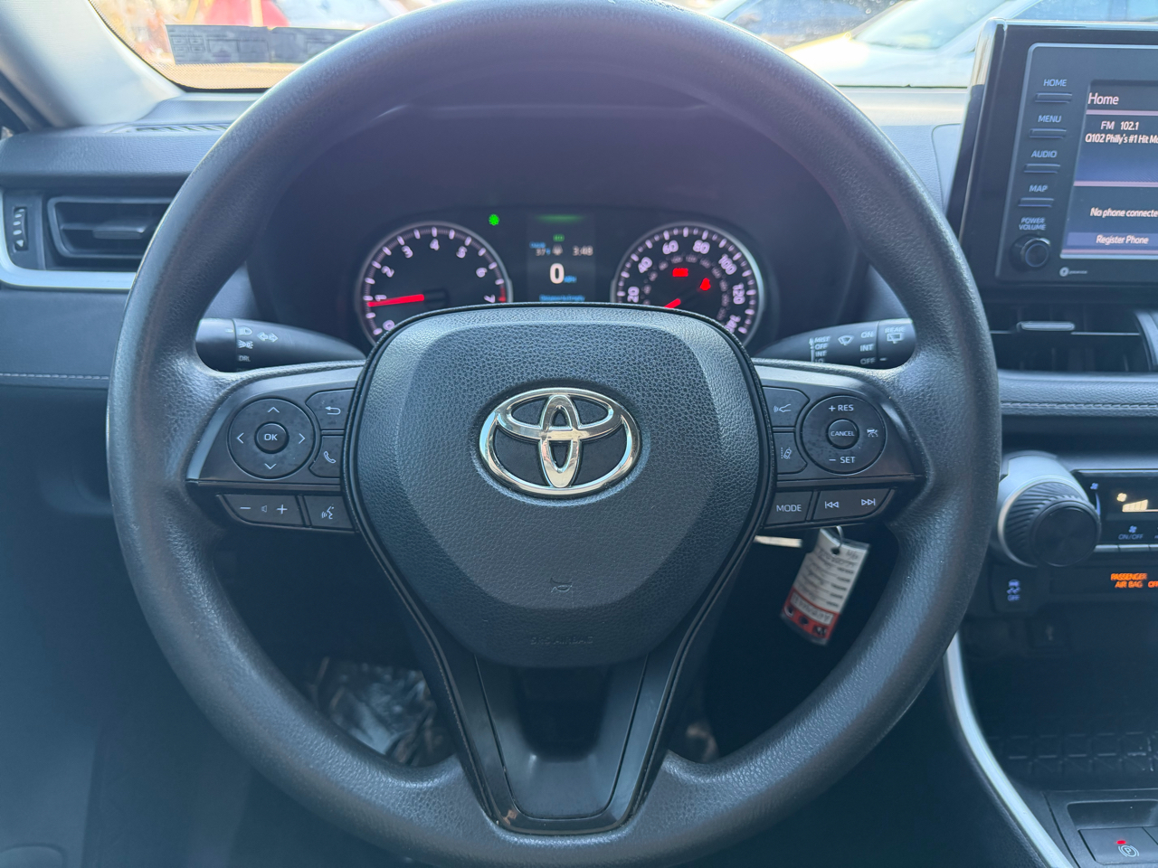 Toyota RAV4 LE AWD (Natl) 2020