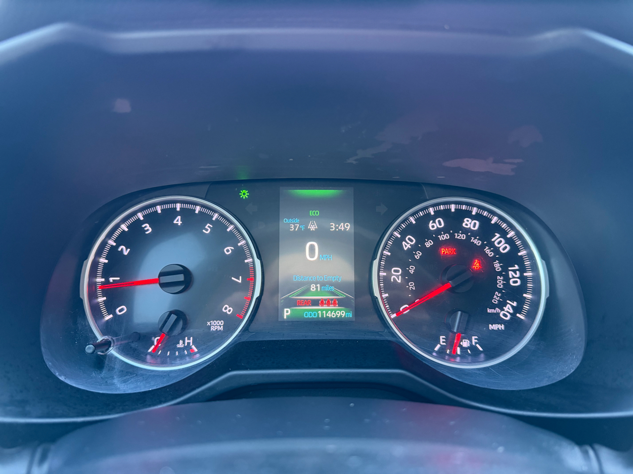 Toyota RAV4 LE AWD (Natl) 2020