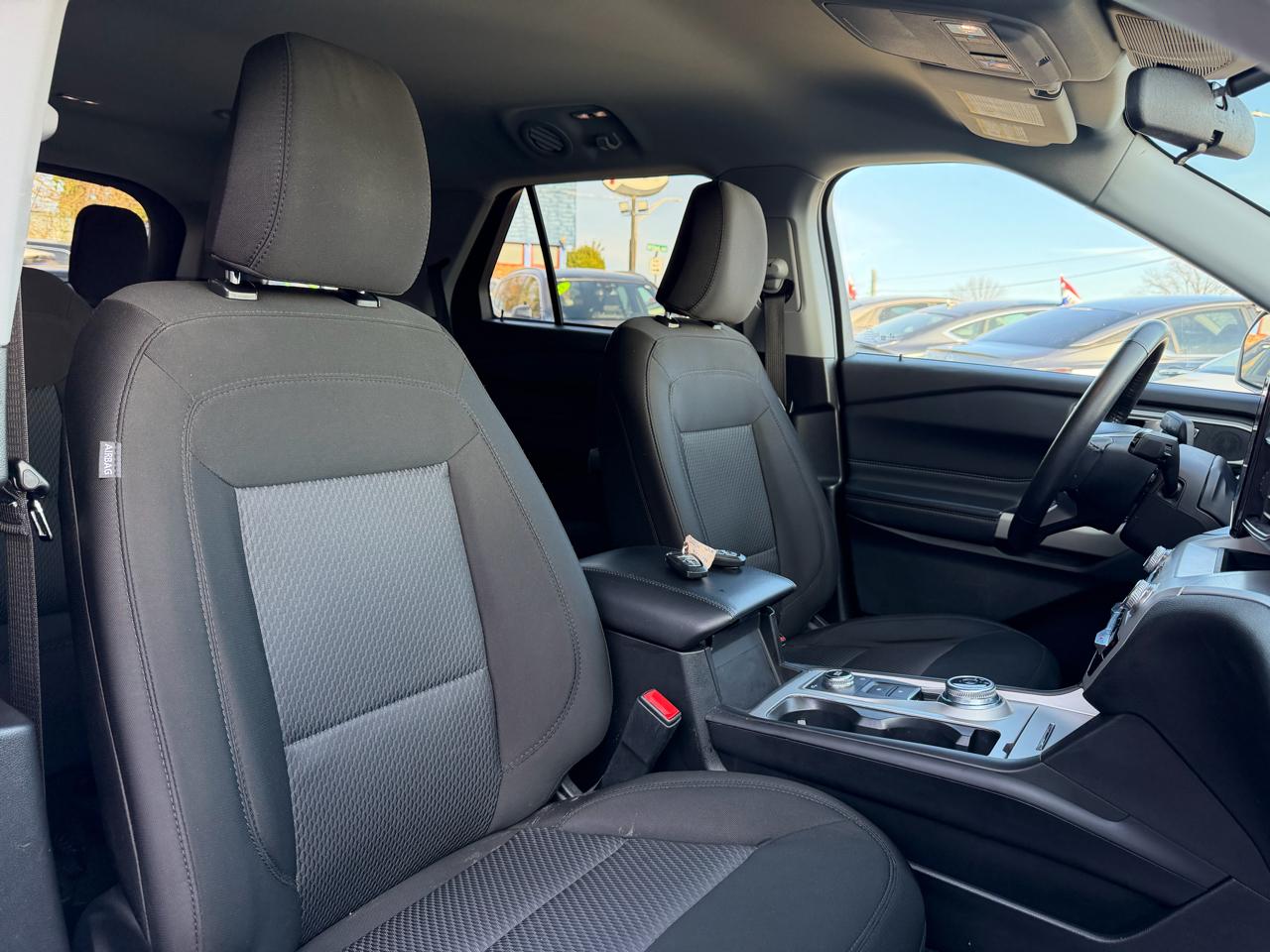 Ford Explorer XLT AWD 2023