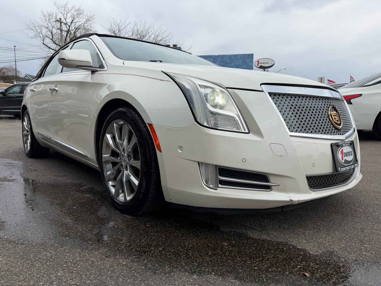 Cadillac XTS 4dr Sdn Luxury FWD 2015