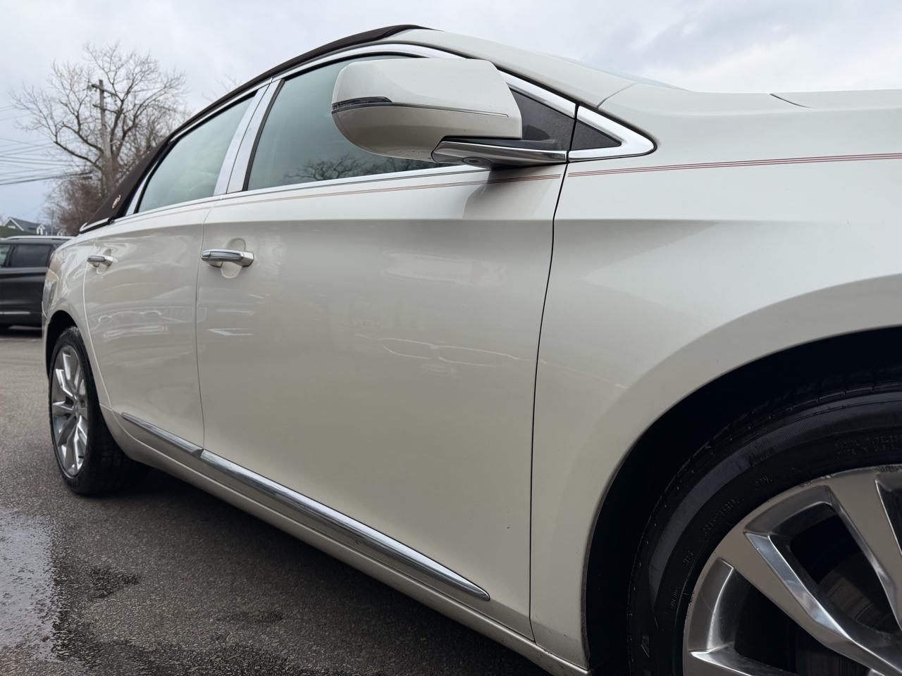 Cadillac XTS 4dr Sdn Luxury FWD 2015