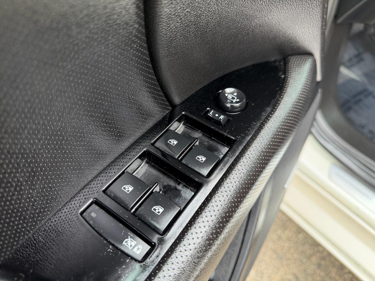 Cadillac XTS 4dr Sdn Luxury FWD 2015