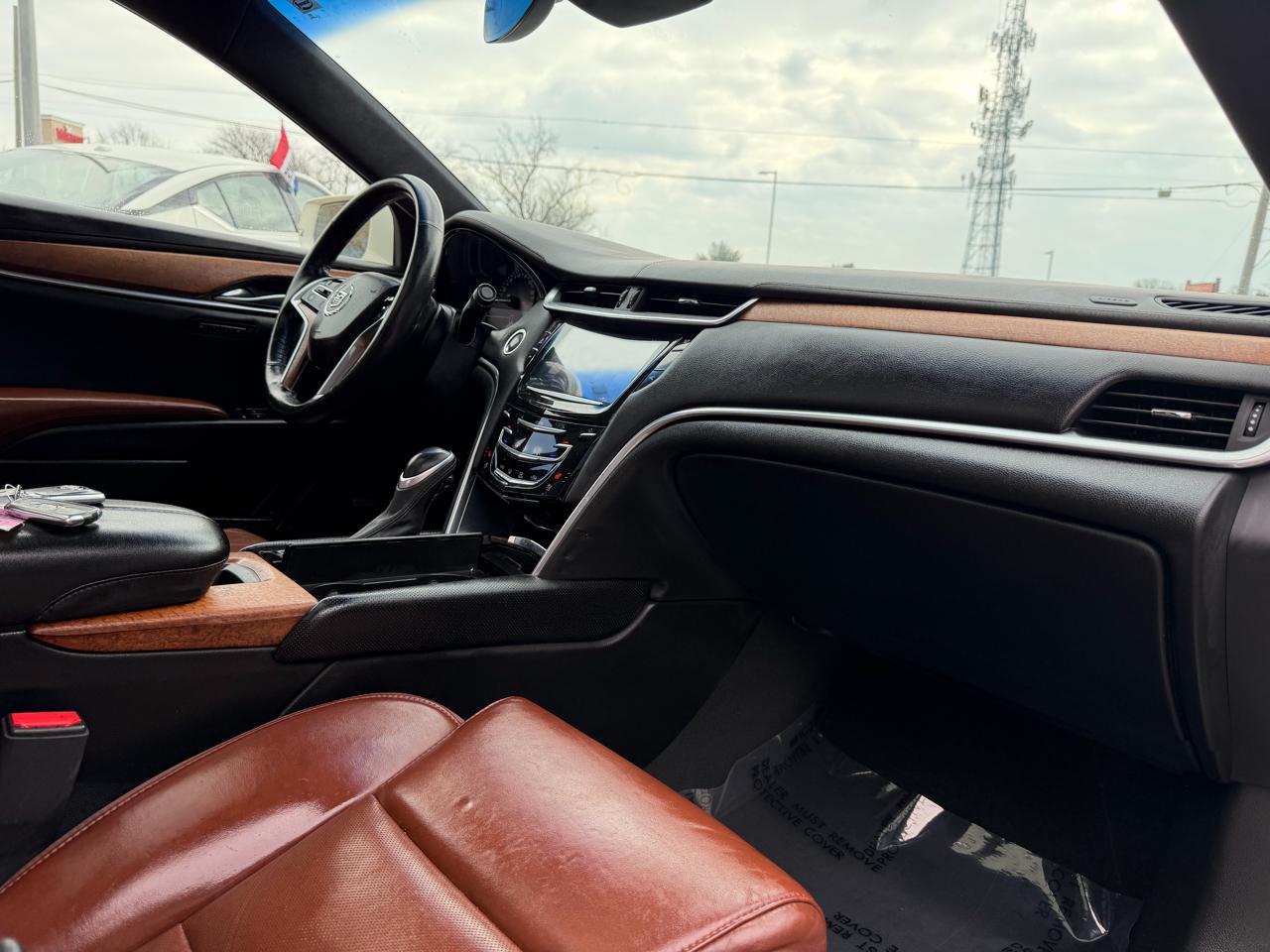 Cadillac XTS 4dr Sdn Luxury FWD 2015