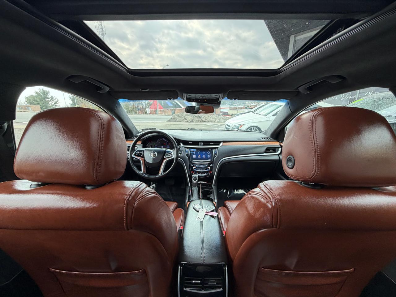 Cadillac XTS 4dr Sdn Luxury FWD 2015