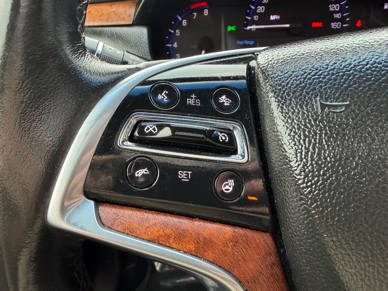 Cadillac XTS 4dr Sdn Luxury FWD 2015