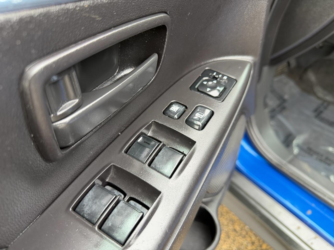 Mitsubishi Outlander Sport 2WD 4dr CVT 2.4 ES 2015