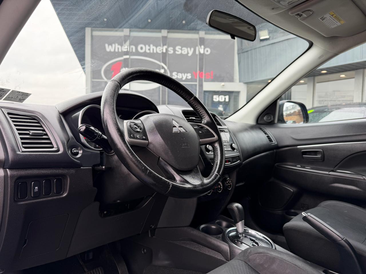 Mitsubishi Outlander Sport 2WD 4dr CVT 2.4 ES 2015