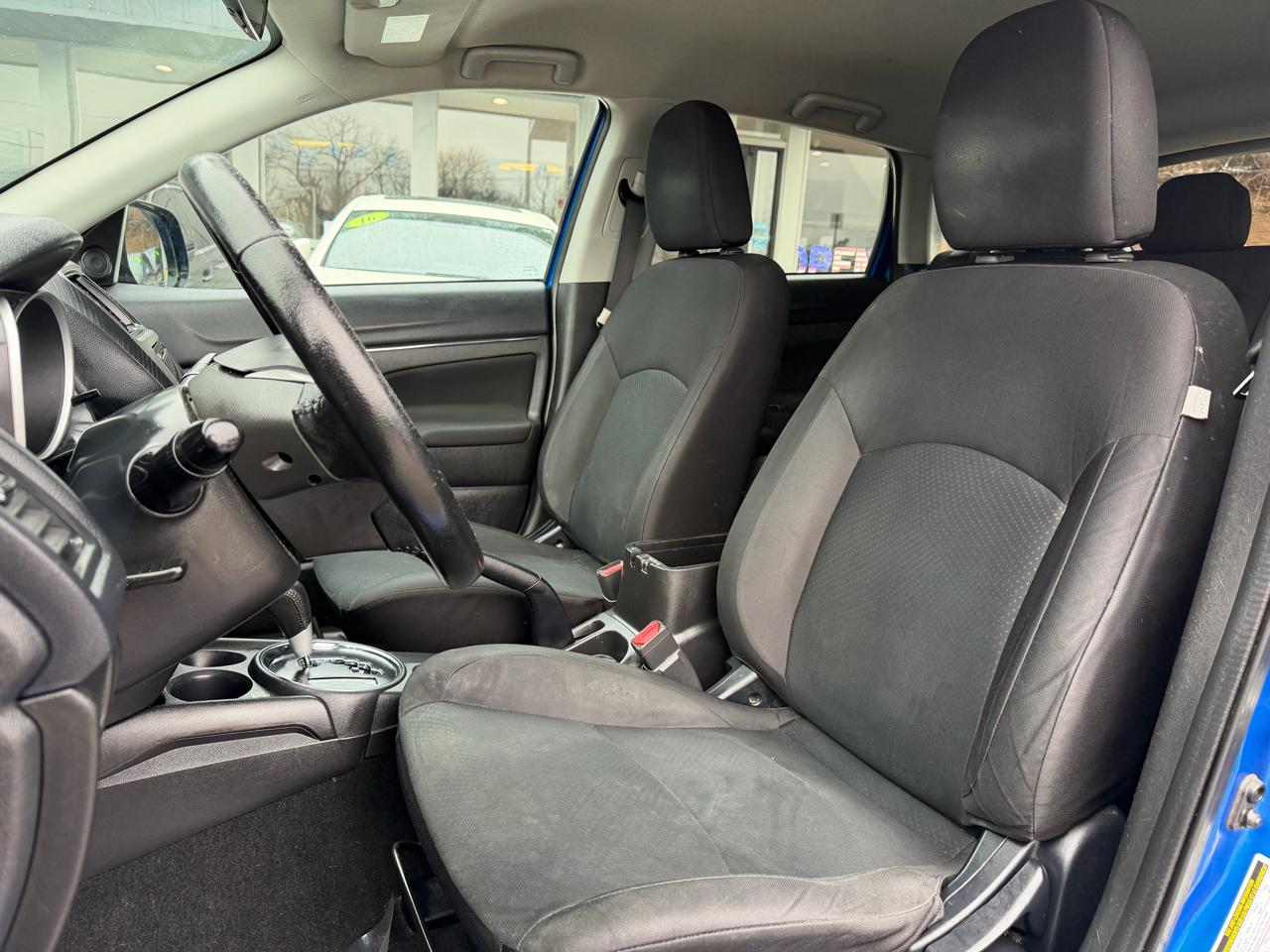 Mitsubishi Outlander Sport 2WD 4dr CVT 2.4 ES 2015