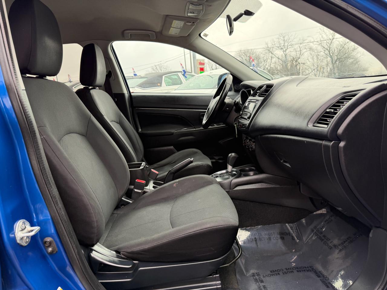 Mitsubishi Outlander Sport 2WD 4dr CVT 2.4 ES 2015