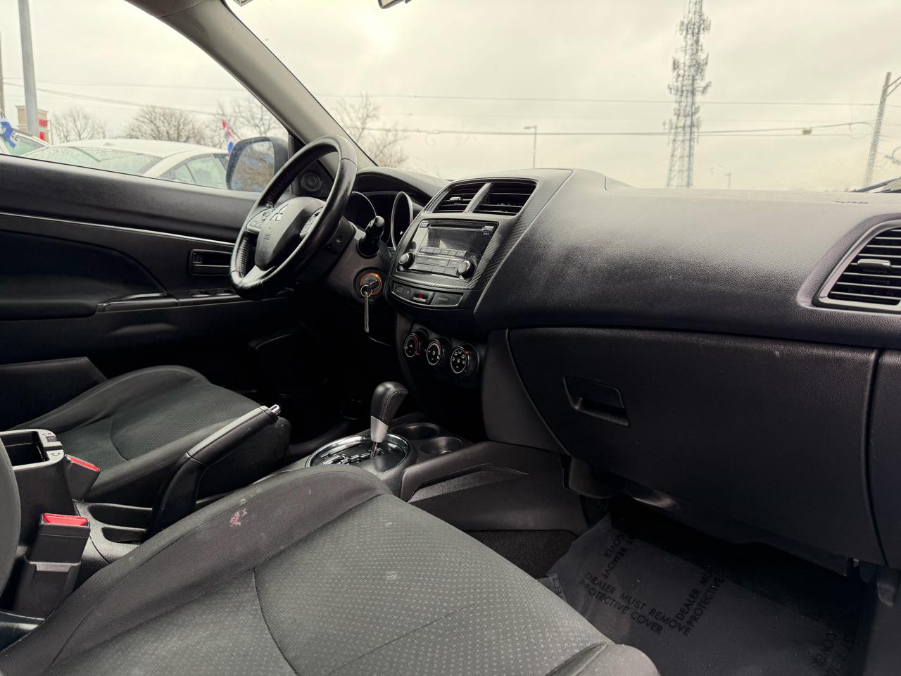 Mitsubishi Outlander Sport 2WD 4dr CVT 2.4 ES 2015