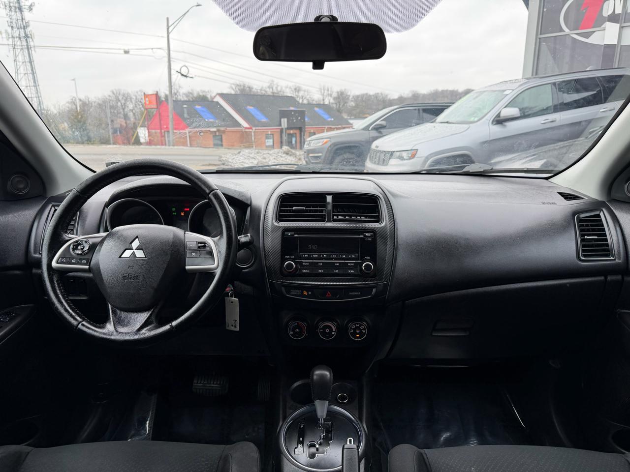 Mitsubishi Outlander Sport 2WD 4dr CVT 2.4 ES 2015